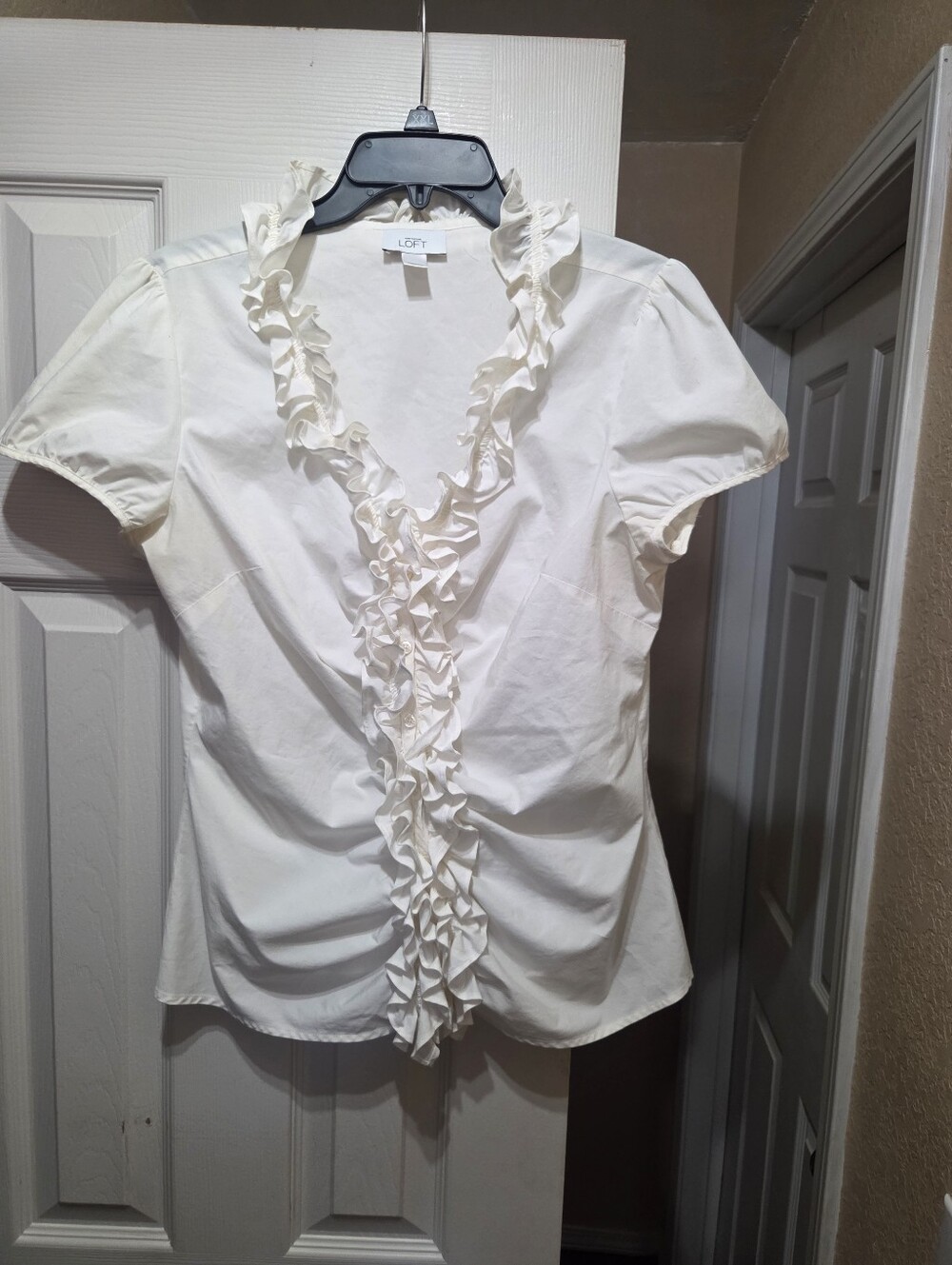 LOFT White Ruffle V-Neck Short Sleeve Blouse
